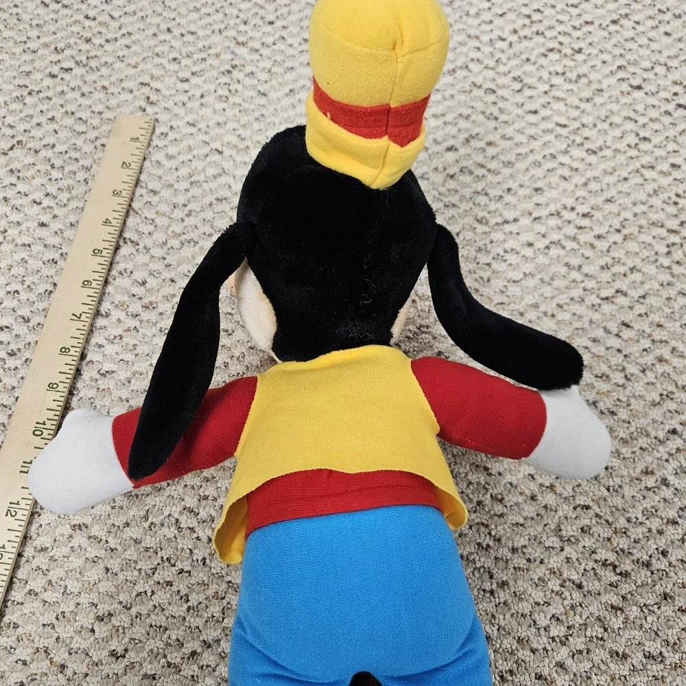 Vintage Disney Goofy Plush Collectible‎ and 20